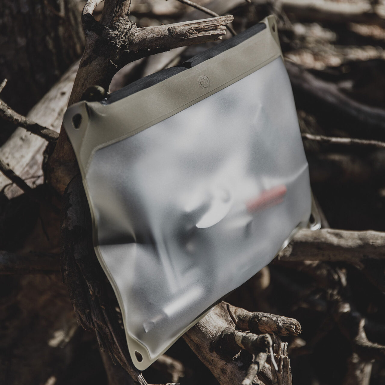 Magpul MAG996-245 DAKA Window Pouch Large Flat Dark Earth Polymer - Image 3