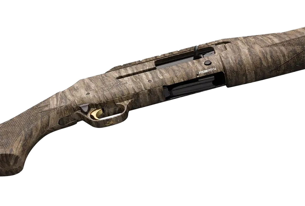 Browning 011433621 Silver Riflesd Deer 20 Gauge 22" 3" 4+1, Mossy Oak Bottomland, Synthetic Furniture, Optic Mount - Image 3