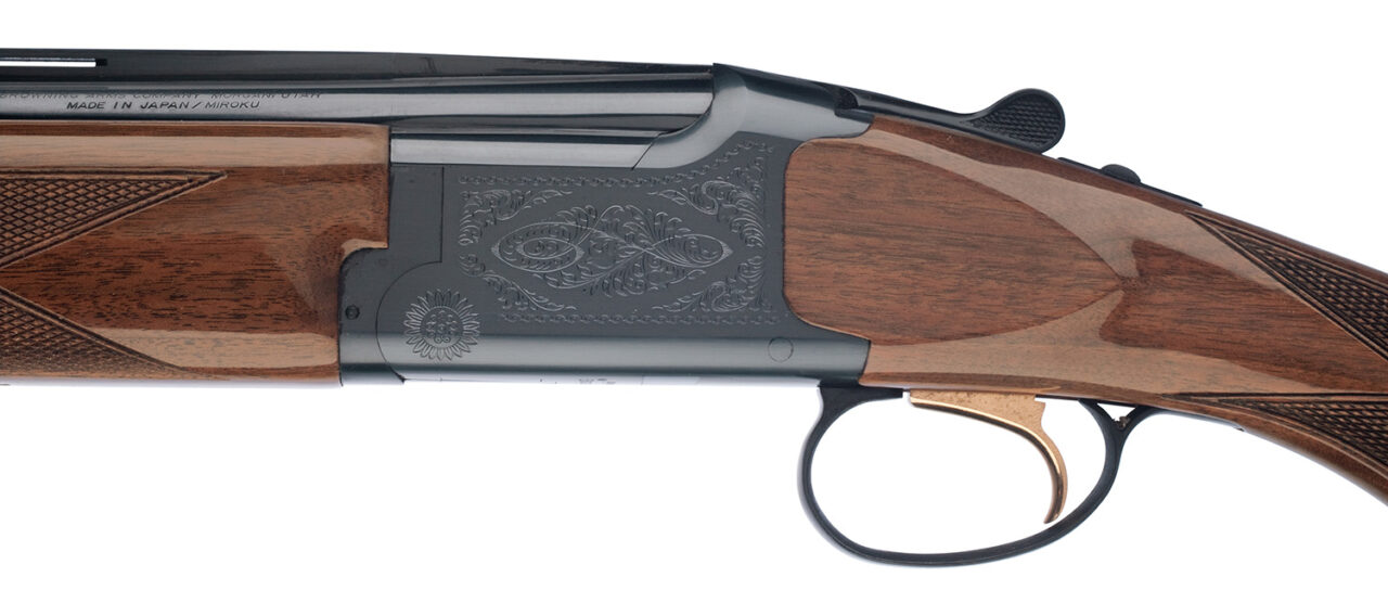 Browning 013461605 Citori Lightning 20 Gauge 26" Barrel 3" 2rd, Deep Bluing On Barrels, Receiver, Top Lever, & Trigger Guard, Gloss Black Walnut Lightening Style Stock With Rounded Forearm & Pistol Grip - Image 3